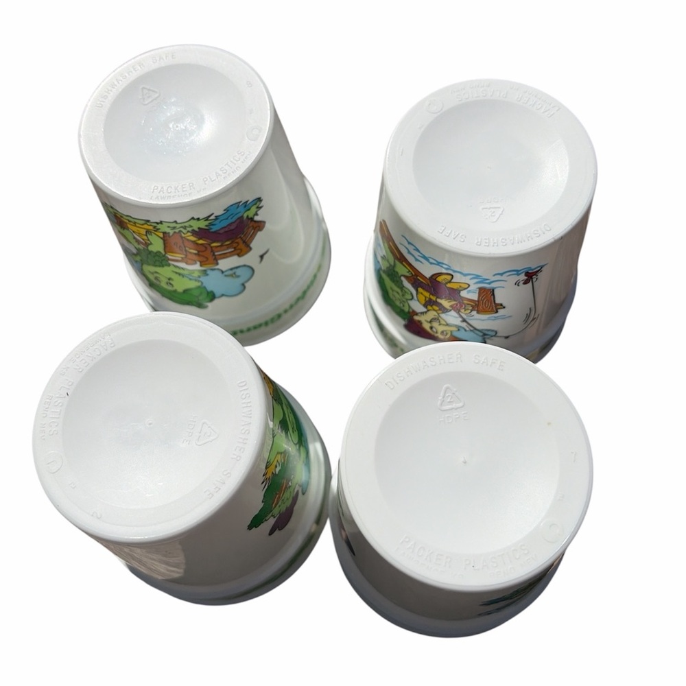 VTG 1990s Green Giant Little Sprout Plastic Cups - Lot of 4 - Fishing Series - Picture 5 of 5